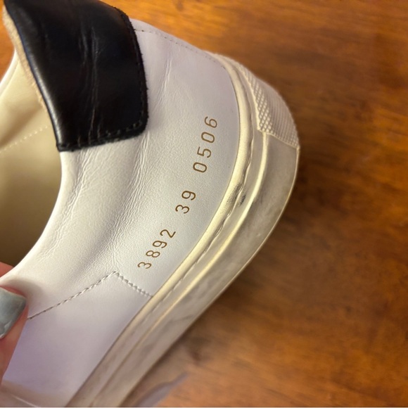 Women’s common project high quality leather sneakers. Worn twice size 39 - Picture 4 of 12